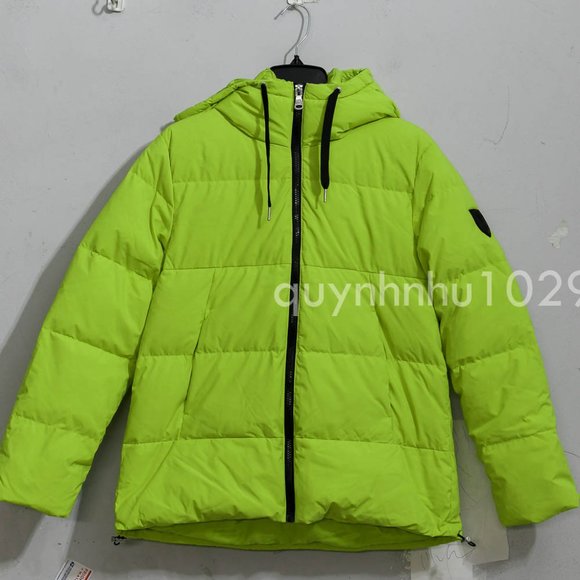 Two by Vince Camuto Womens’ Down Jacket in  Green - Picture 2 of 9